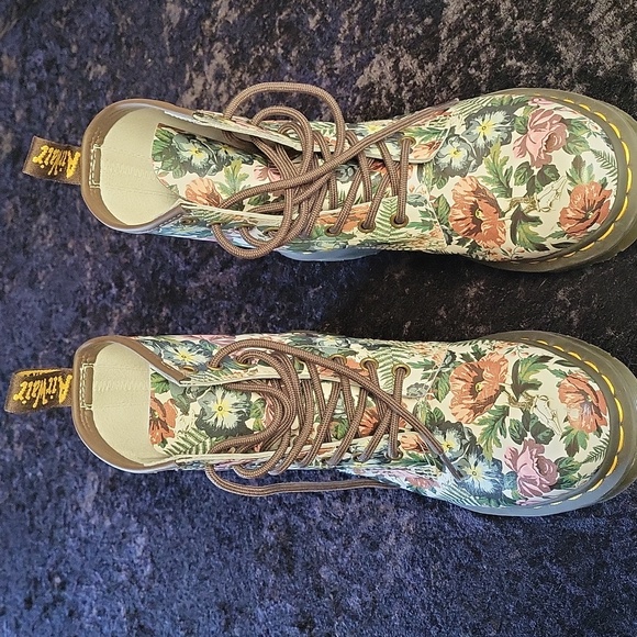 Dr. Martens Shoes - Dr Martin Lace Up Floral Lace-Up Boots
